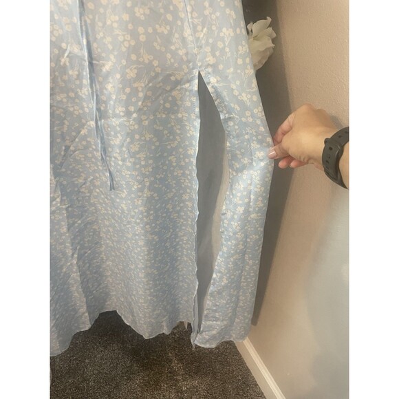 KUTUMAI Off Shoulder Puff Sleeve Floral Maxi Dress Sky Blue - Picture 7 of 9